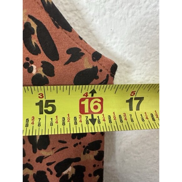 Torrid Orange Leopard V Neck Foxy Tank Top Size Large (0) - Picture 6 of 7